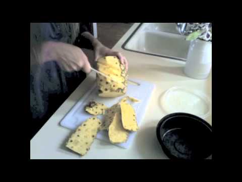 How to Choose and Cut a Pineapple