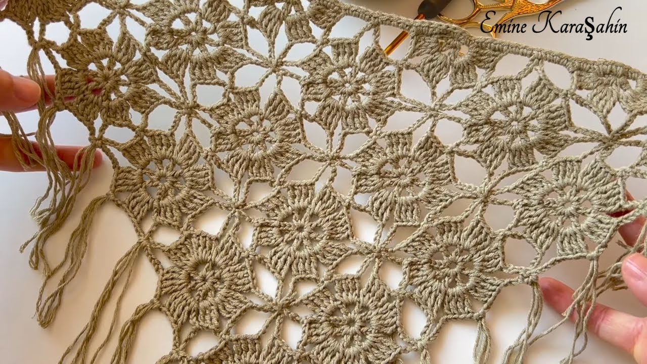 CROCHET TRİANGLE SHAWL / En Trend  Üçgen Şal Modelleri