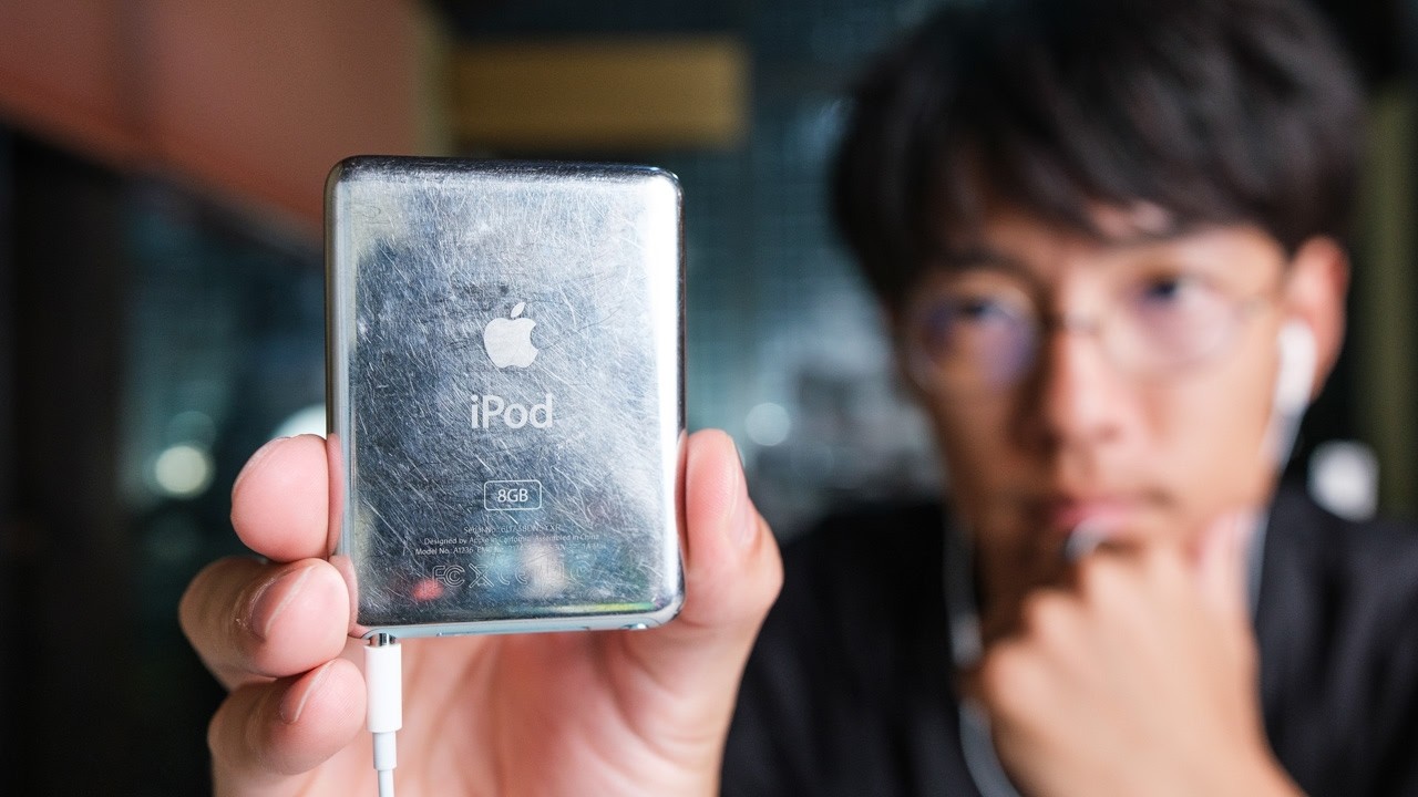 I really love the iPod nano from 18 years ago. - YouTube