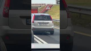 Украинские беженцы #shorts #like #украина #беженцы #питер #авто #дорога #обзор #путешествия #война