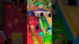 Lompat dari prosotan merah salto jungkir balik ke depan istana balon unicorn seru #happy#cocomelon