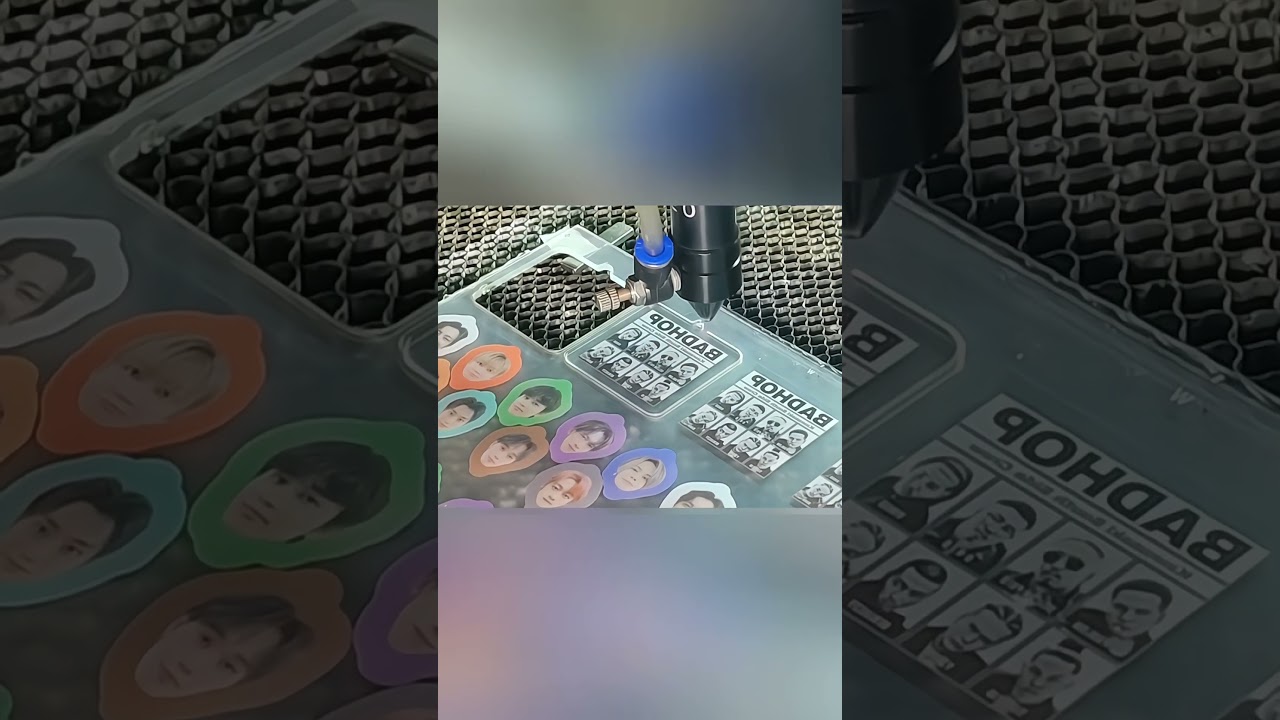 Acrylic visual positioning laser cutting machine