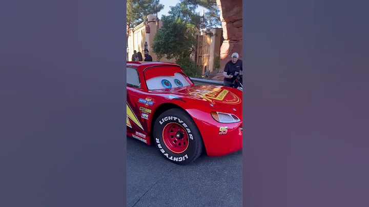 McQueen #lightningmcqueen #cars #carsland #californiaadventure #radiatorsprings #disneyland #shorts
