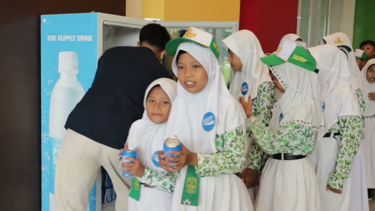 POCARI SWEAT X SAM'S STUDIO 2026 SDN TEBAS GONDANGWETAN