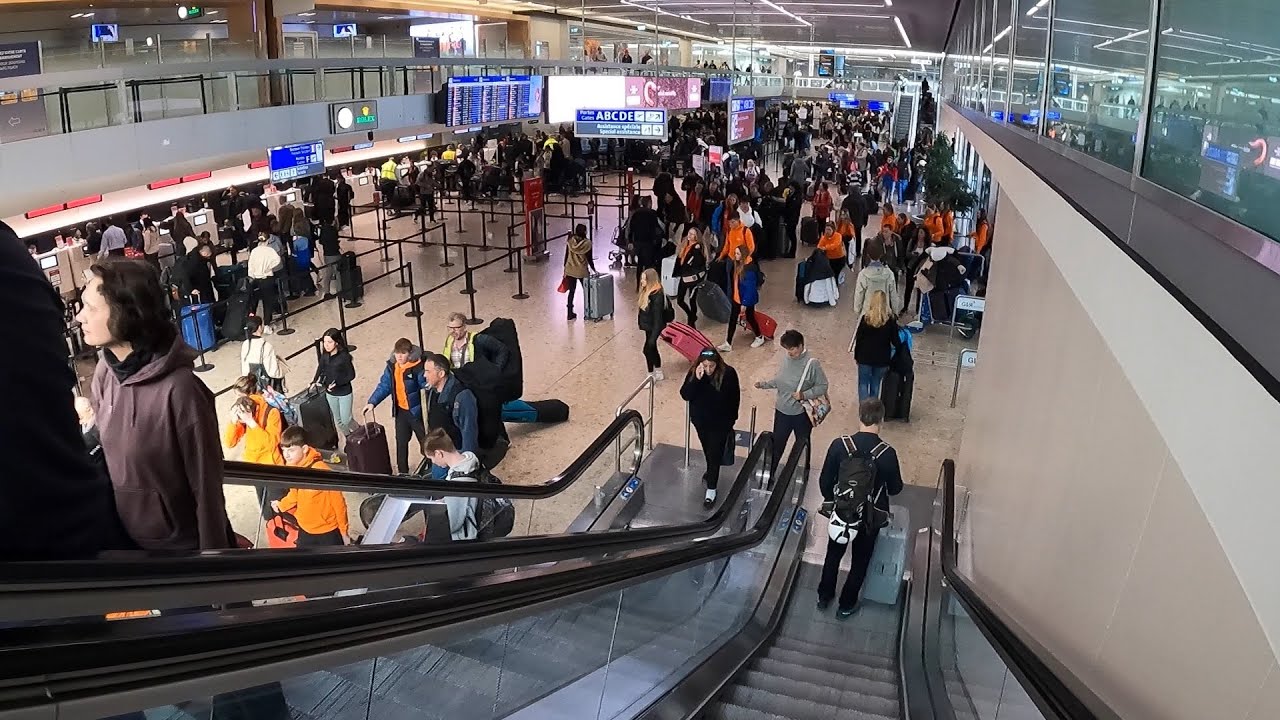 VISIT GENEVA AIRPORT