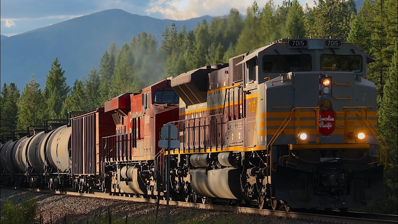 Rare!! CP Heritage SD70ACu 