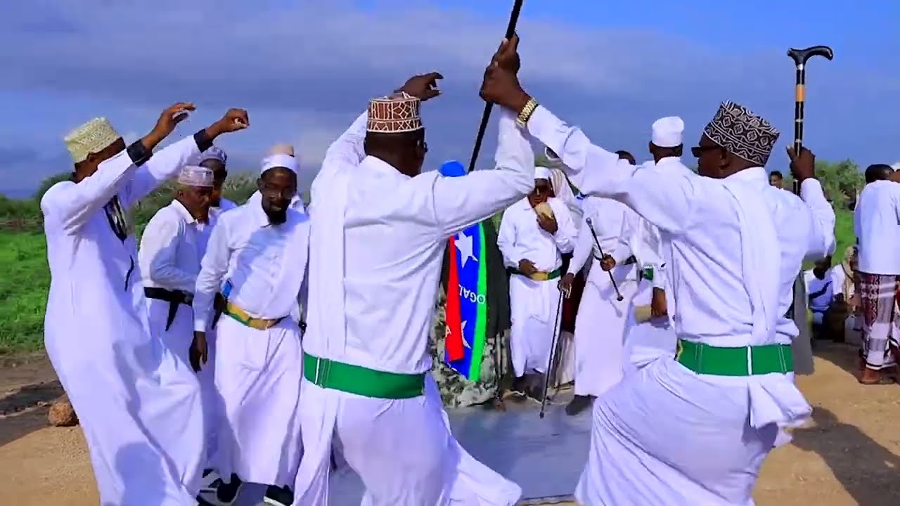 Dhaanto Cajiib ah oo ay Reer DDS Iyo Reer NFD wada Ciyaareen | Arooskii Qarnigan ee Masalaani...