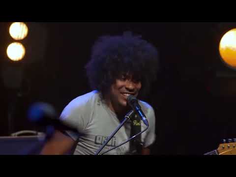 Boogarins - Auchma [REMASTERIZADO]