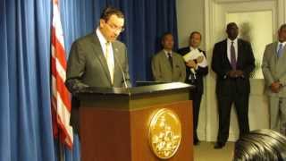 DC Mayor Vincent Gray Introduces DC Driver License Bill for Undocumented Immigrant