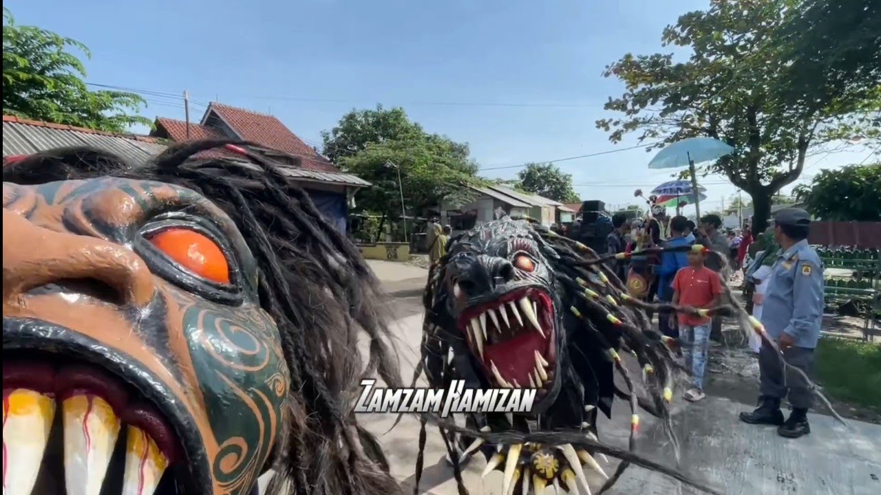 Barongan Sambeng JM JL Iringi Arak Arakan Sunatan