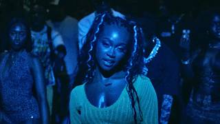 Cholita & Popcaan - Never Come Down Cholita & Popcaan - Never Come Down