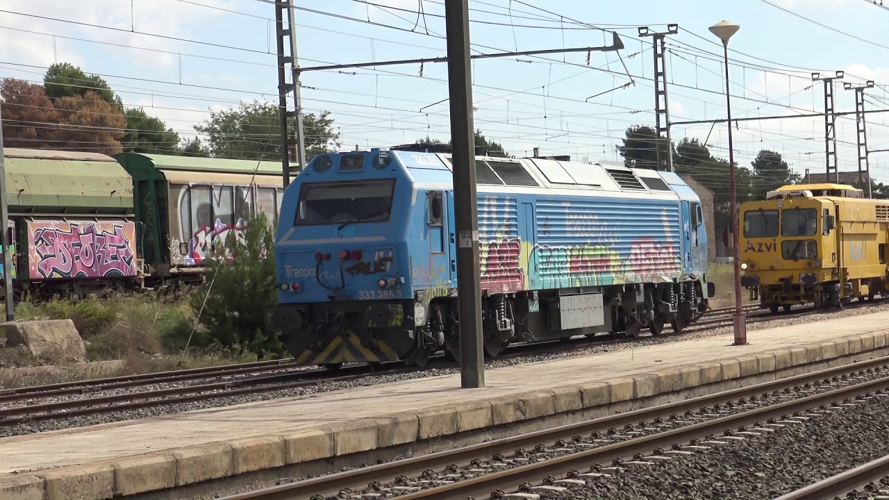 Movimiento ferroviario en la estación de La Encina (10-10-2019).