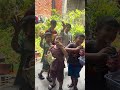 Cả nhớm với thiện trúng bánh nhiều quá #funny