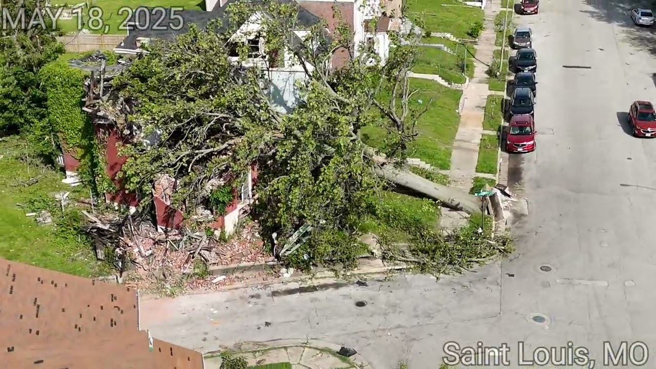 Saint Louis, MO Tornado Aftermath: Fountain Park Neighborhood (Day 2)