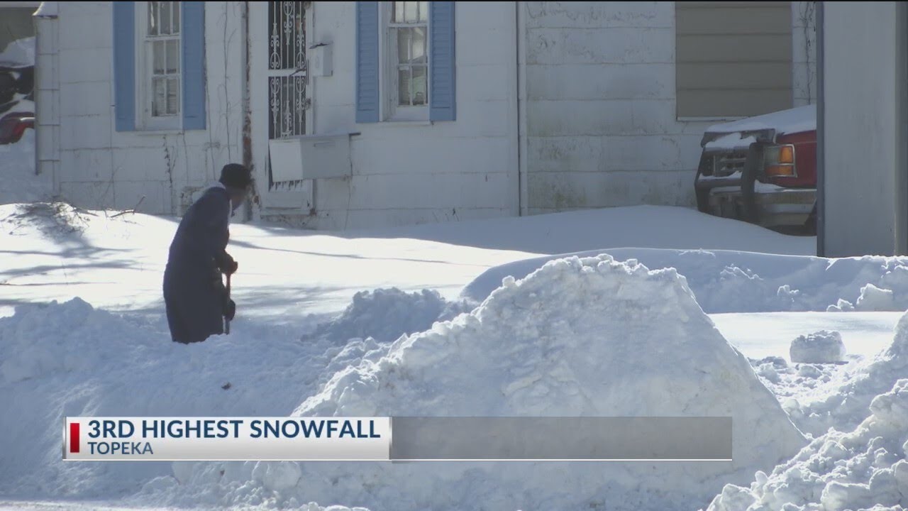 Topeks Snow Topeka sees record snowfall levels - YouTube