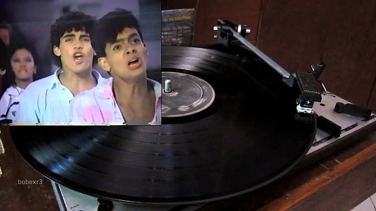 Menudo - Hold Me (LP Version)