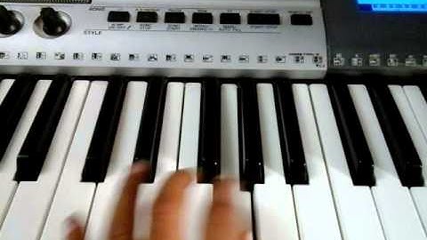 Video Tutorial - How to play  C major scale [left hand] on keyboard