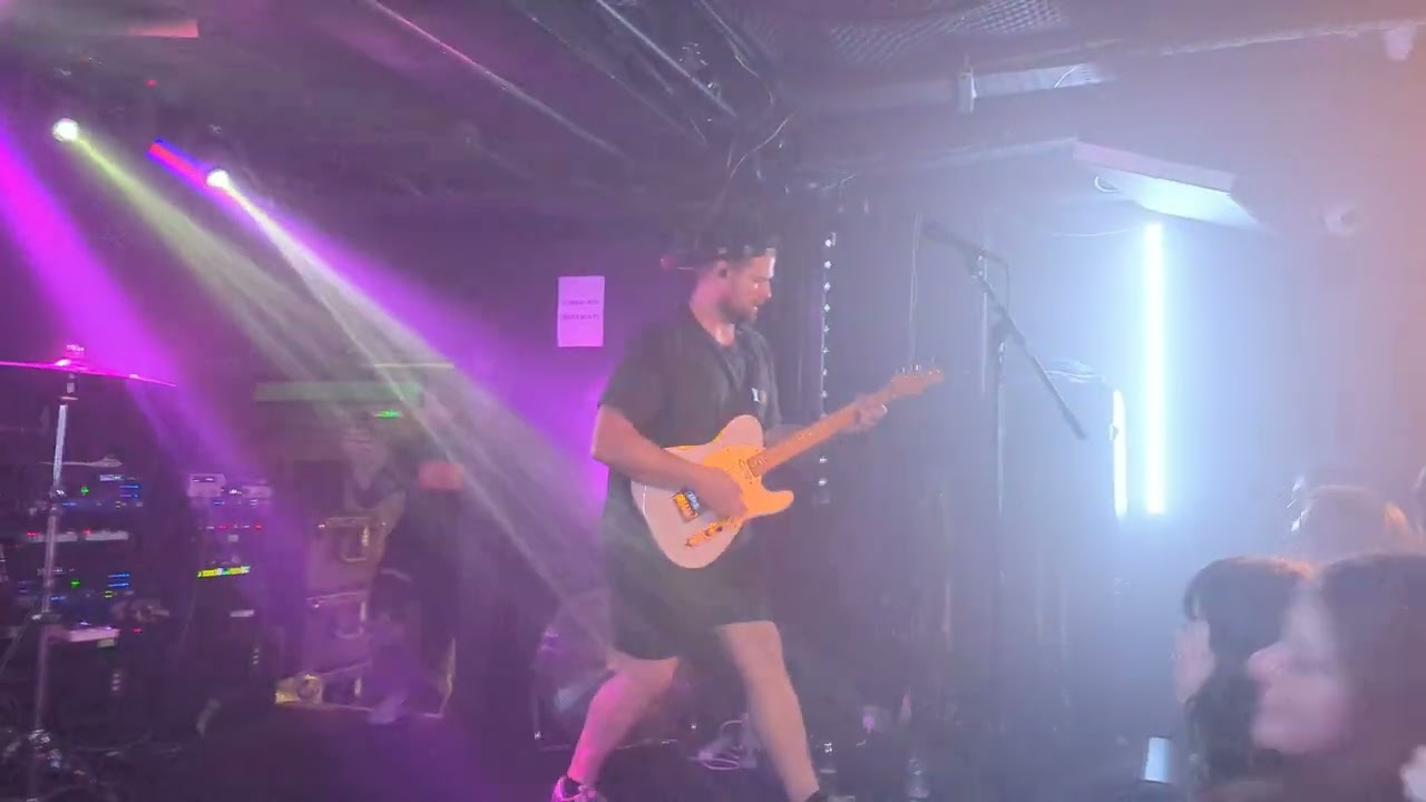 Driveways - October Forever         The Key Club, Leeds          22/06/2025