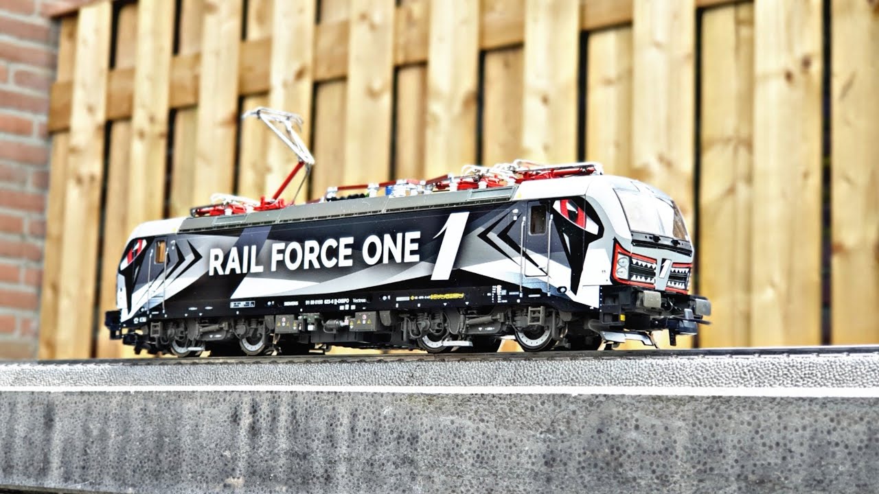 ROCO 79927 VECTON RAIL FORCE 1 UNBOXING