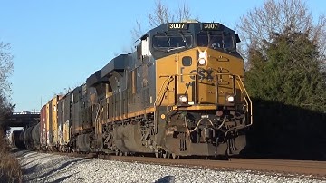 CSX ES44AH 3007 w/ Forward K5HL Leads Manifest Q581-22 on 12/22/21
