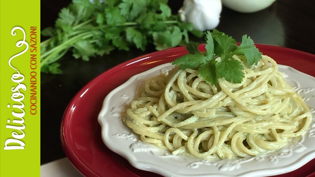 Riquísimo Espagueti al Cilantro / Mexican Green Spaghetti with Cilantro