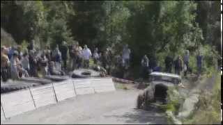 Uphill racing with classic bikes and cars in sweden screenshot 3