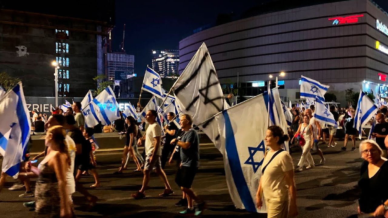 Израиль поднялся на массовый митинг. Люди требуют освобождения заложников из сектора Газы