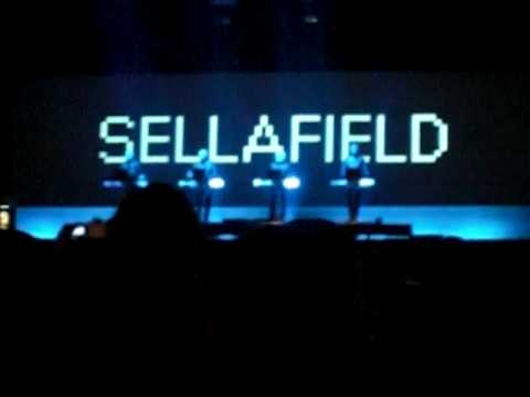 KRAFTWERK - RADIOACTIVITY LIVE (HURRICANE FESTIVAL 2009)