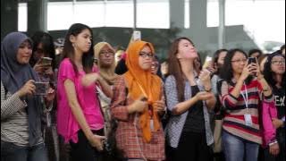 Vierratale Feat Sheryl Sheinafia - Burn ( Ellie Goulding Cover )