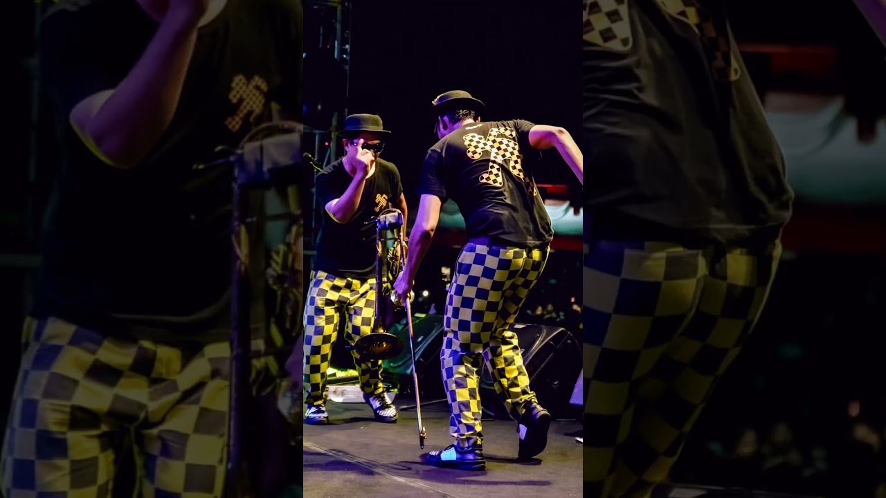 Gaya santai fotographer Tipe-X official 