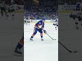 Horvat opens the scoring for the #Isles!