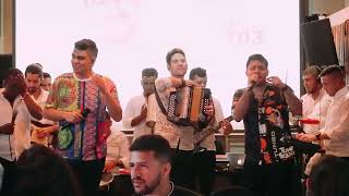 Cantinero - Nuevo Cantante de Los Juancho (En Vivo)