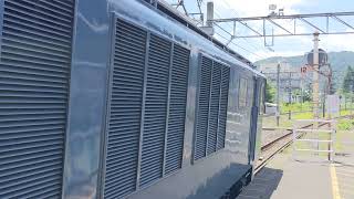 【ブロワーを起動させ出発！】JR貨物 EF64 1045号機+EF64 1049号機+タキ10B 愛A62,A52仕業[8084レ] 塩浜行 塩尻駅発車！[2023.08.03(木)]