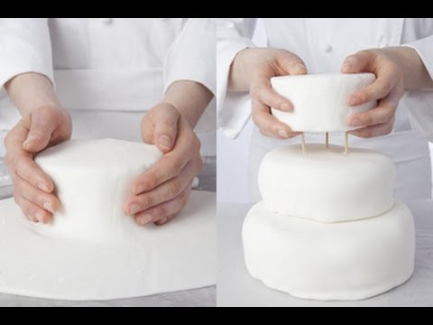 Technique De Cuisine Preparer Un Gateau A Etages Youtube