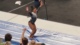 Simone Biles nearly Stuck PERFECT Yurchenko Double Pike Vault 😳 - Warm-up - US Championships 2024