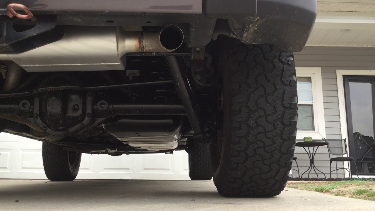 Jeep Wrangler Unlimited with CAT and resonator, Thrush Welded Mufflers