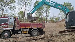 งานนี้เจอดินแข็งค่อยเป็นค่อยไป kobelco sk140lc-11 คนขับต้องใจเย็น excavator and truck