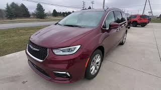 Athlete Statistics New 2021 FWD Chrysler Pacifica Touring L Walk Around (N21223)