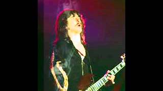 Watch Barry Goudreau Cold Cold World video