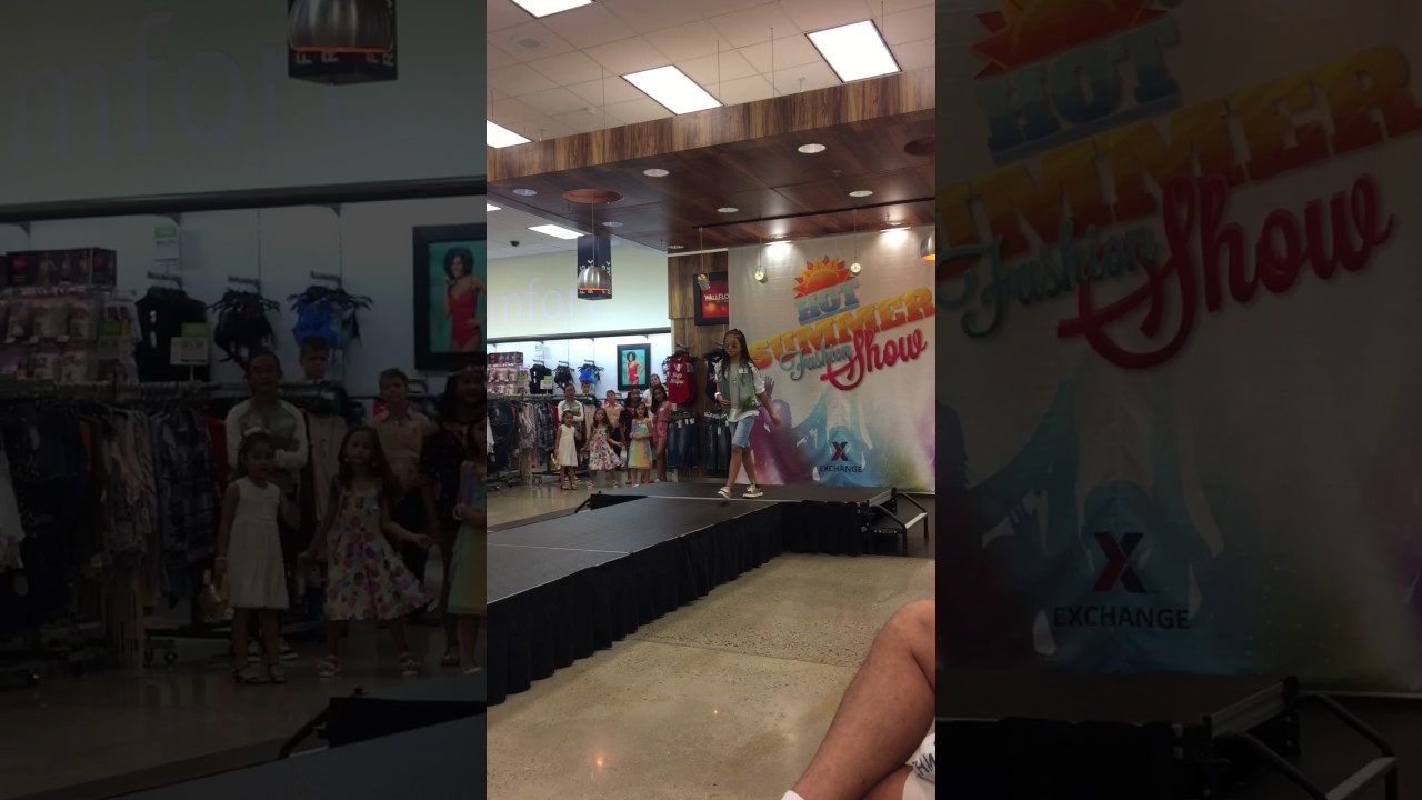 2017 summer fashion show. Osanab bx korea.im so proud of my lil girl trish