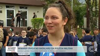 3º BPM recebe alunos para marcar a Semana da Pátria...