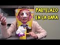 PASTELAZO DE CREMA EN LA CARA | Lyna y sus Juguetes