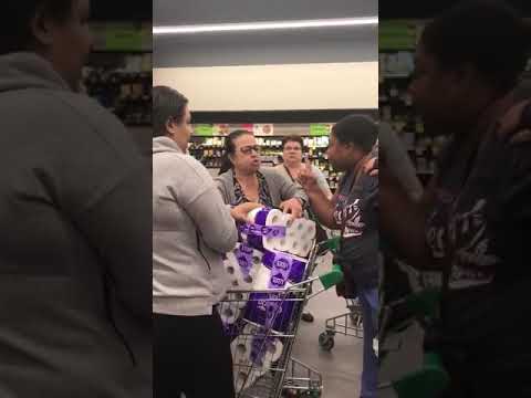 Mulheres brigam em mercado na Austrália por papel higiênico