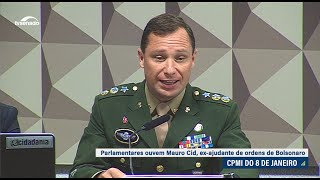 Mauro Cid faz declaração na CPMI, porém se resguarda a ficar em silêncio durante questionamentos