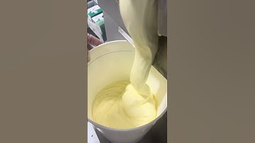 How to make ice cream using a batch freezer for commercial use