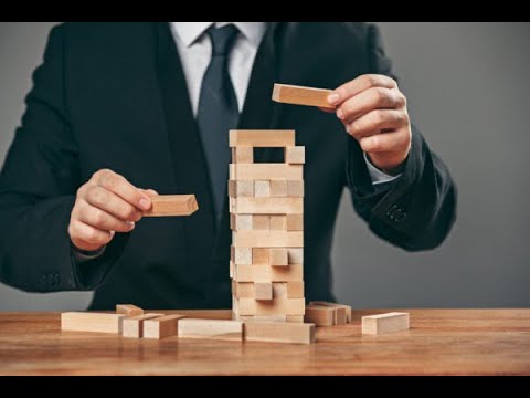 Hard Skills o Soft Skills? Relatrice: Nicole Benedetti - Orientatrice