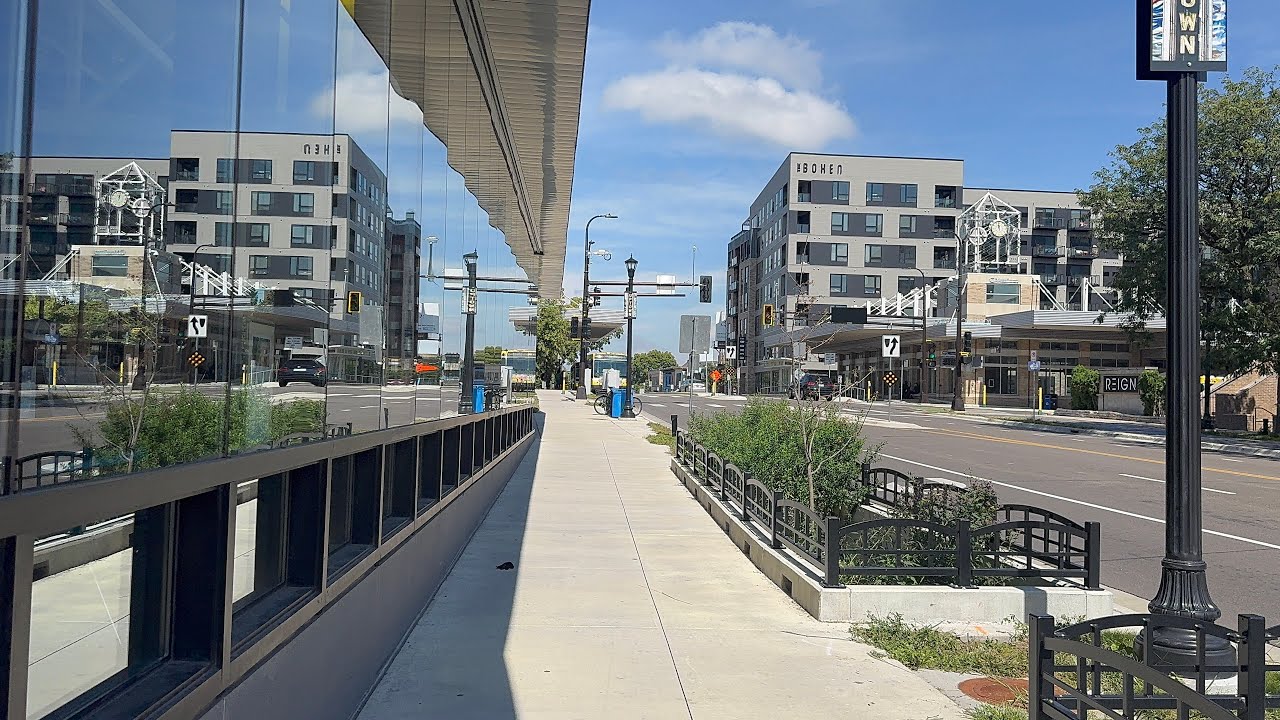 Minneapolis, MN | Uptown and Hennepin Ave | September 11, 2025