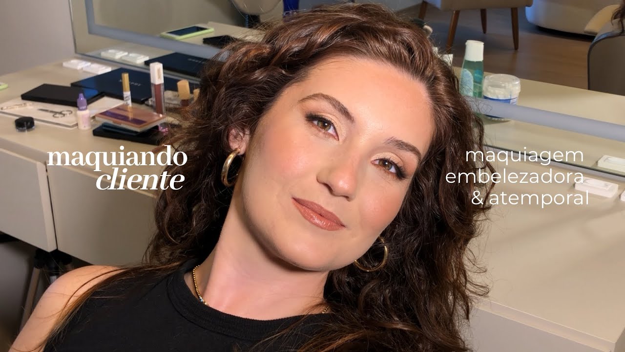 Maquiagem EMBELEZADORA e ATEMPORAL | maquiando cliente