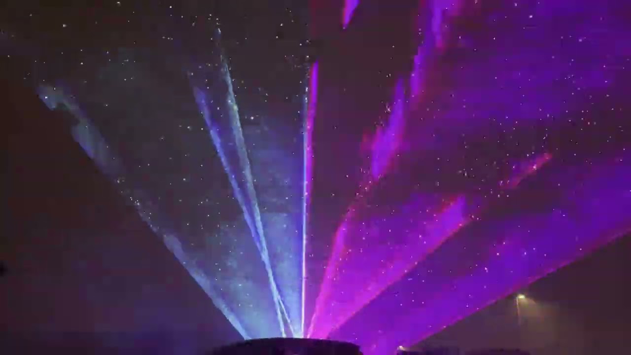 Gareth Emery - Mezzanine | Atemberaubende LASERSHOW im SCHNEE ❄️ 