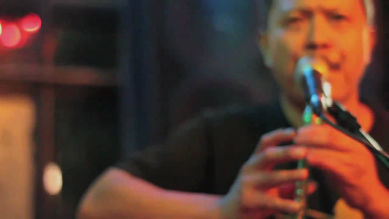 ใจคน - นั่งเล่น